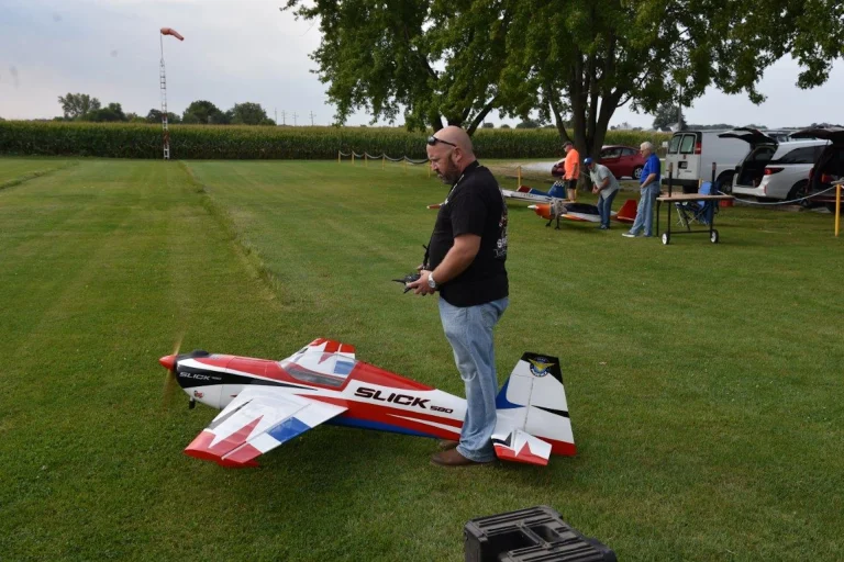 Midwest Sundowners R/C Club 27 LR - Slick